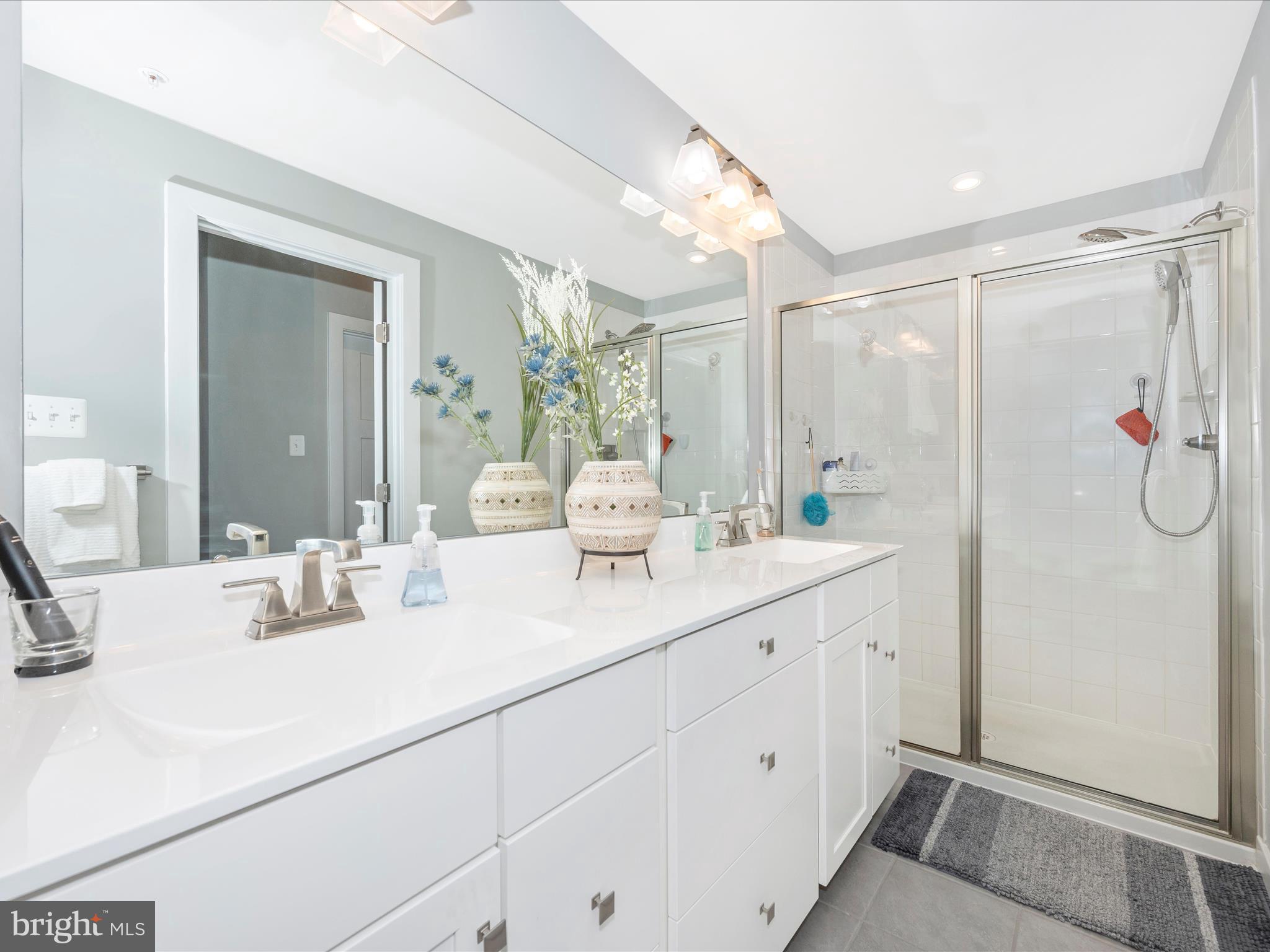 OAKDALE VILLAGE - Residential