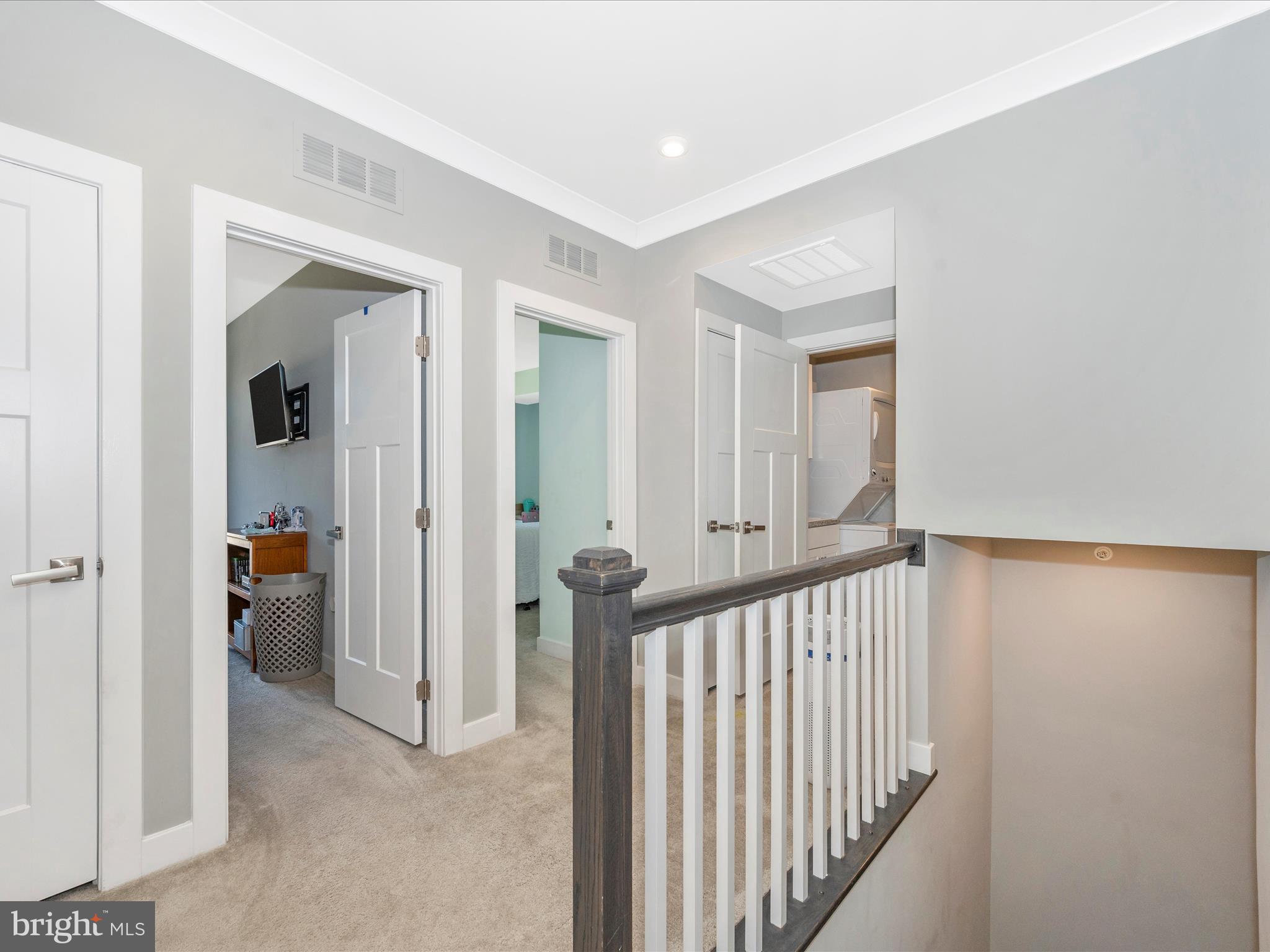 OAKDALE VILLAGE - Residential