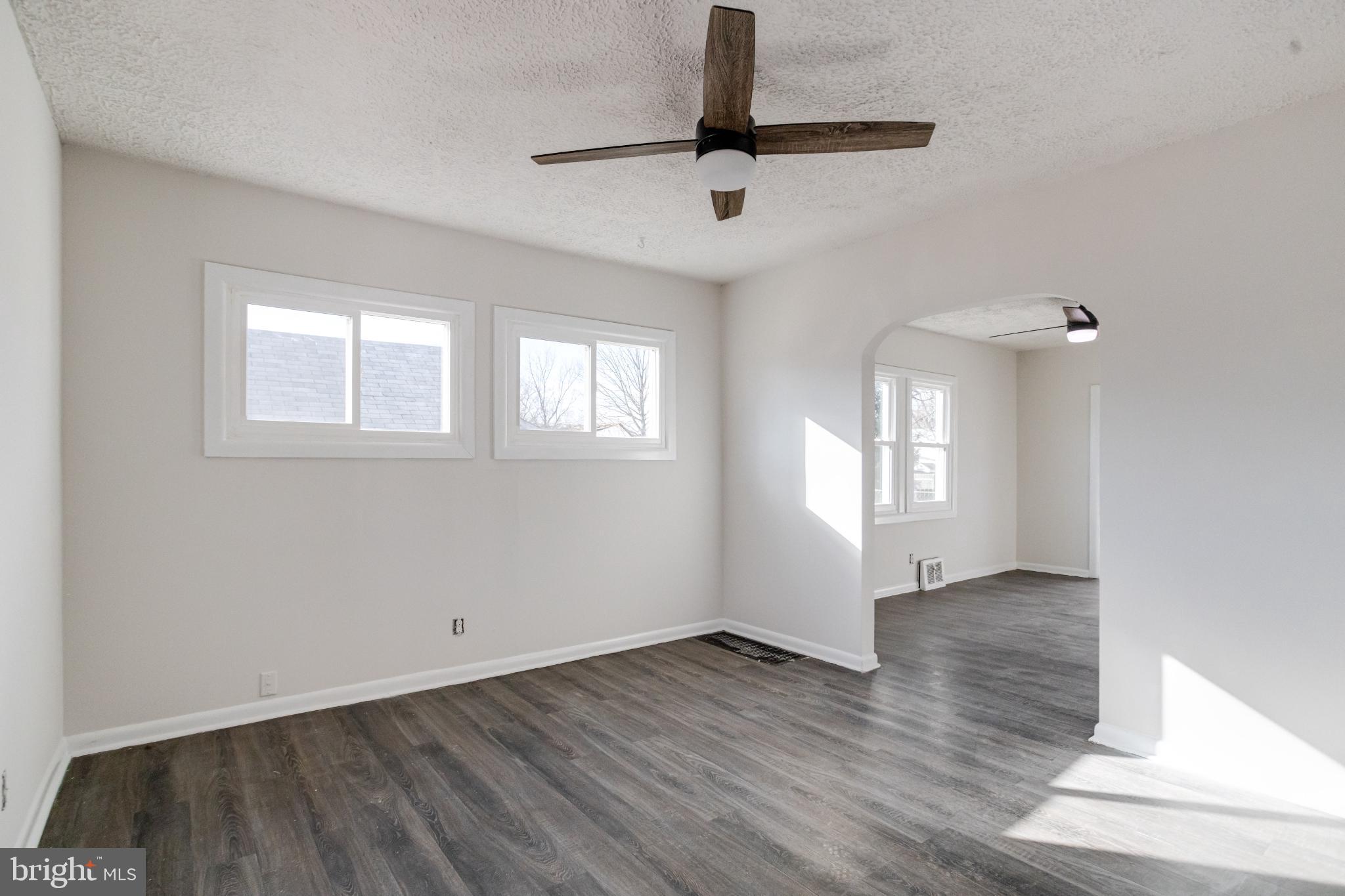 4110 HILLCREST AVENUE