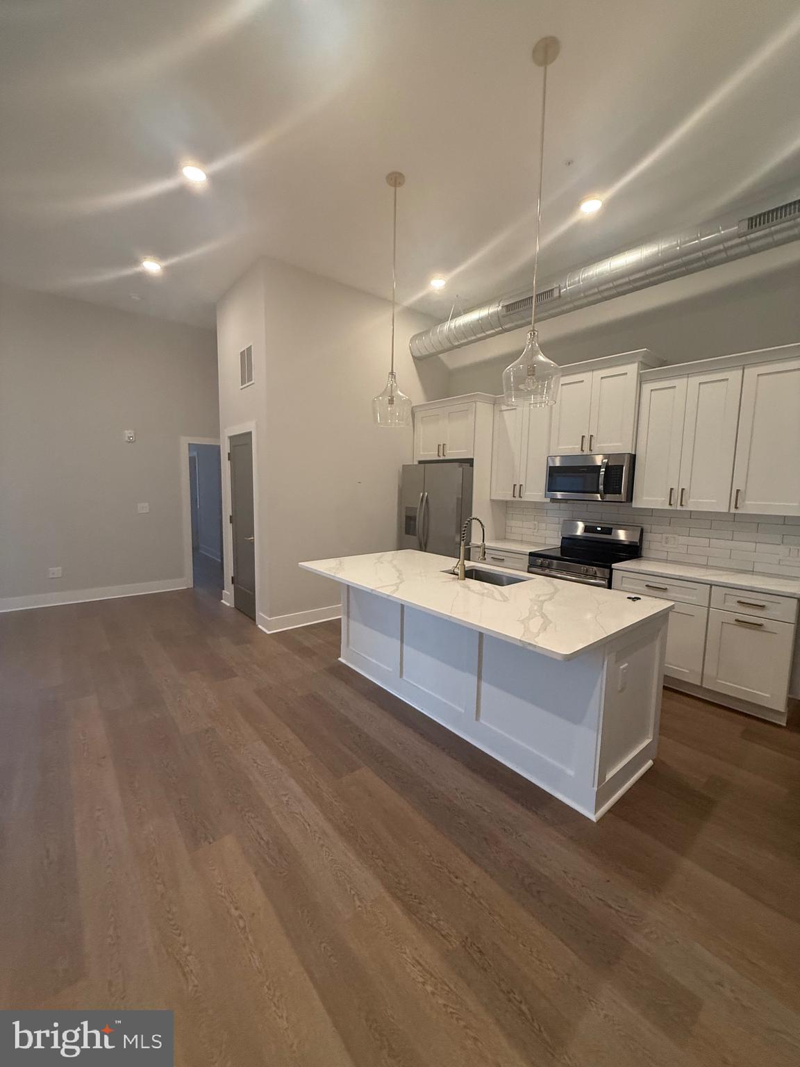 ROXBOROUGH - Residential Lease