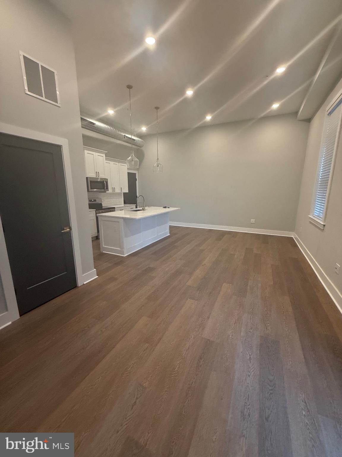 ROXBOROUGH - Residential Lease