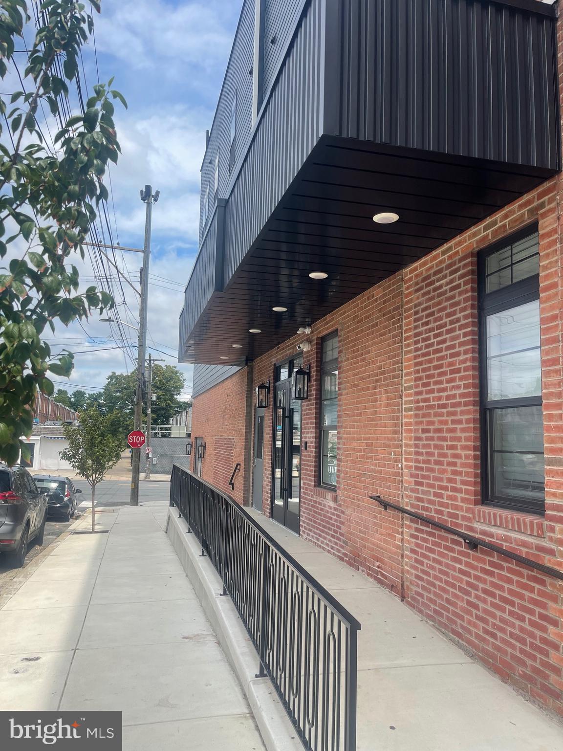 ROXBOROUGH - Residential Lease