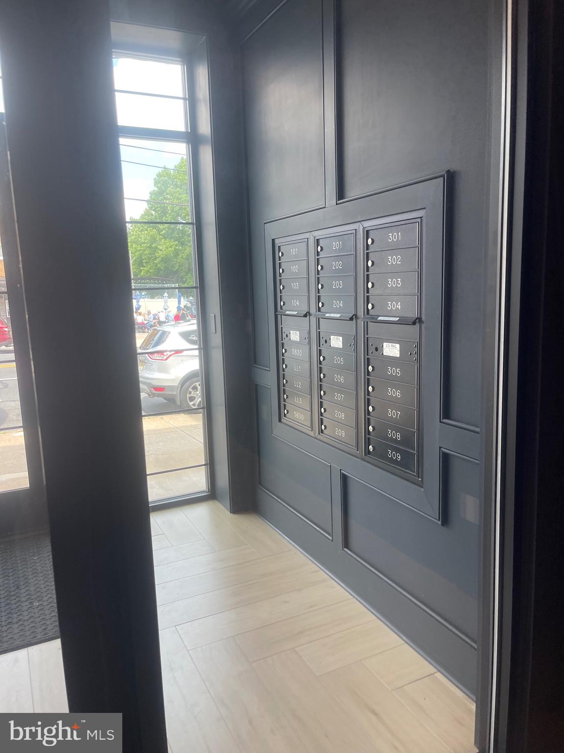 ROXBOROUGH - Residential Lease