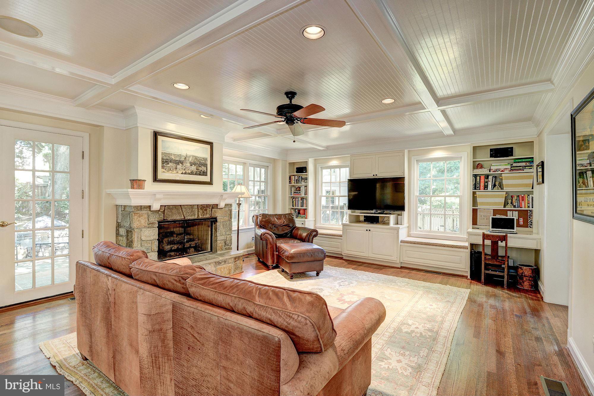 CHEVY CHASE - Residential