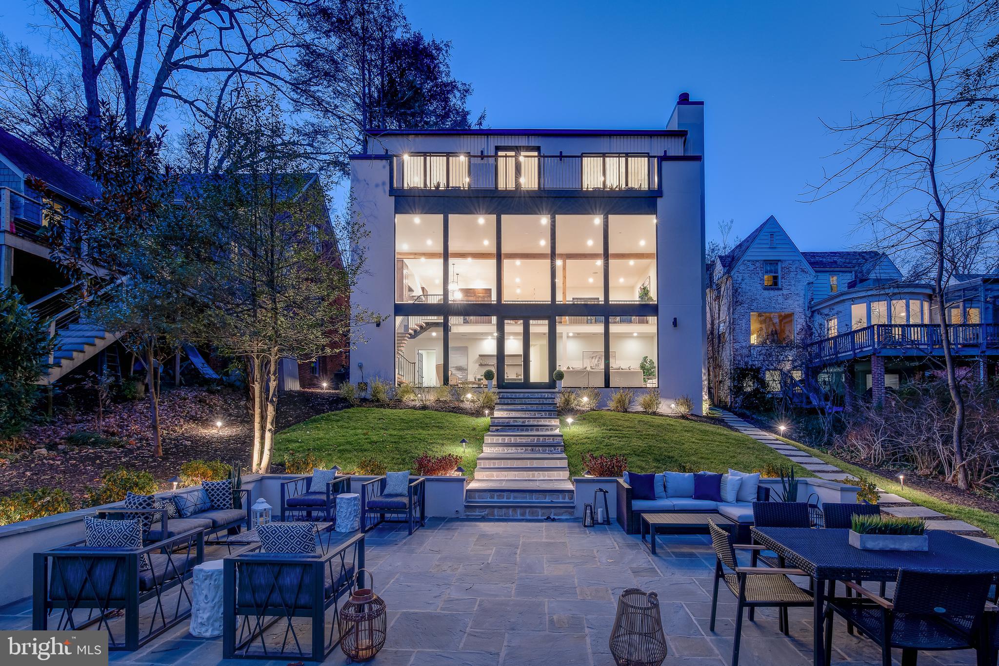 BARNABY WOODS - Residential