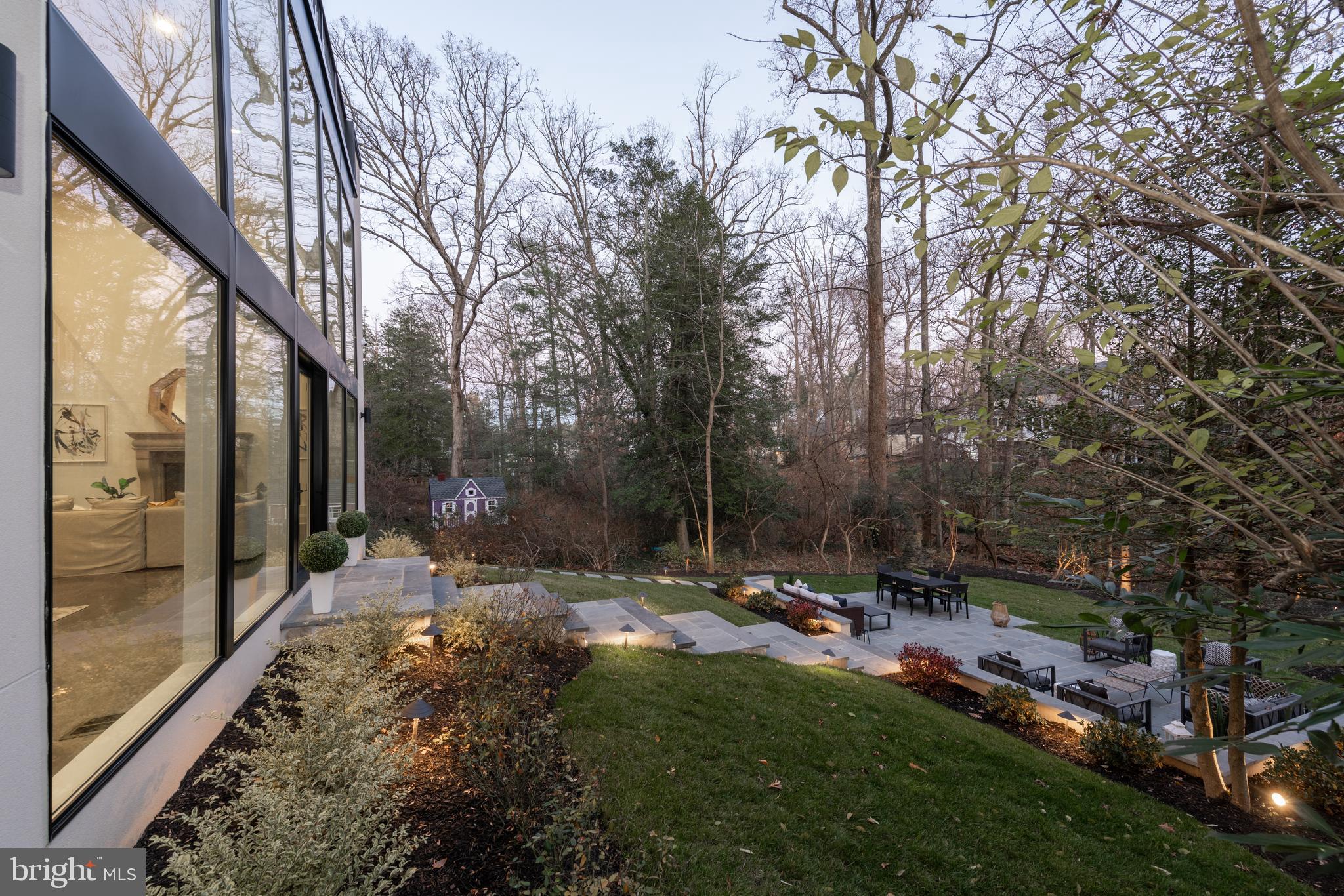 BARNABY WOODS - Residential