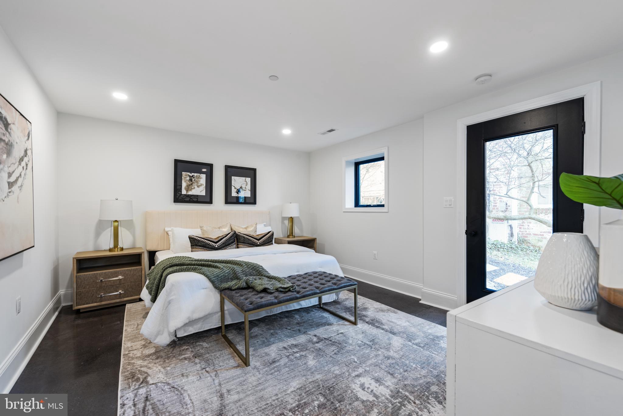 BARNABY WOODS - Residential