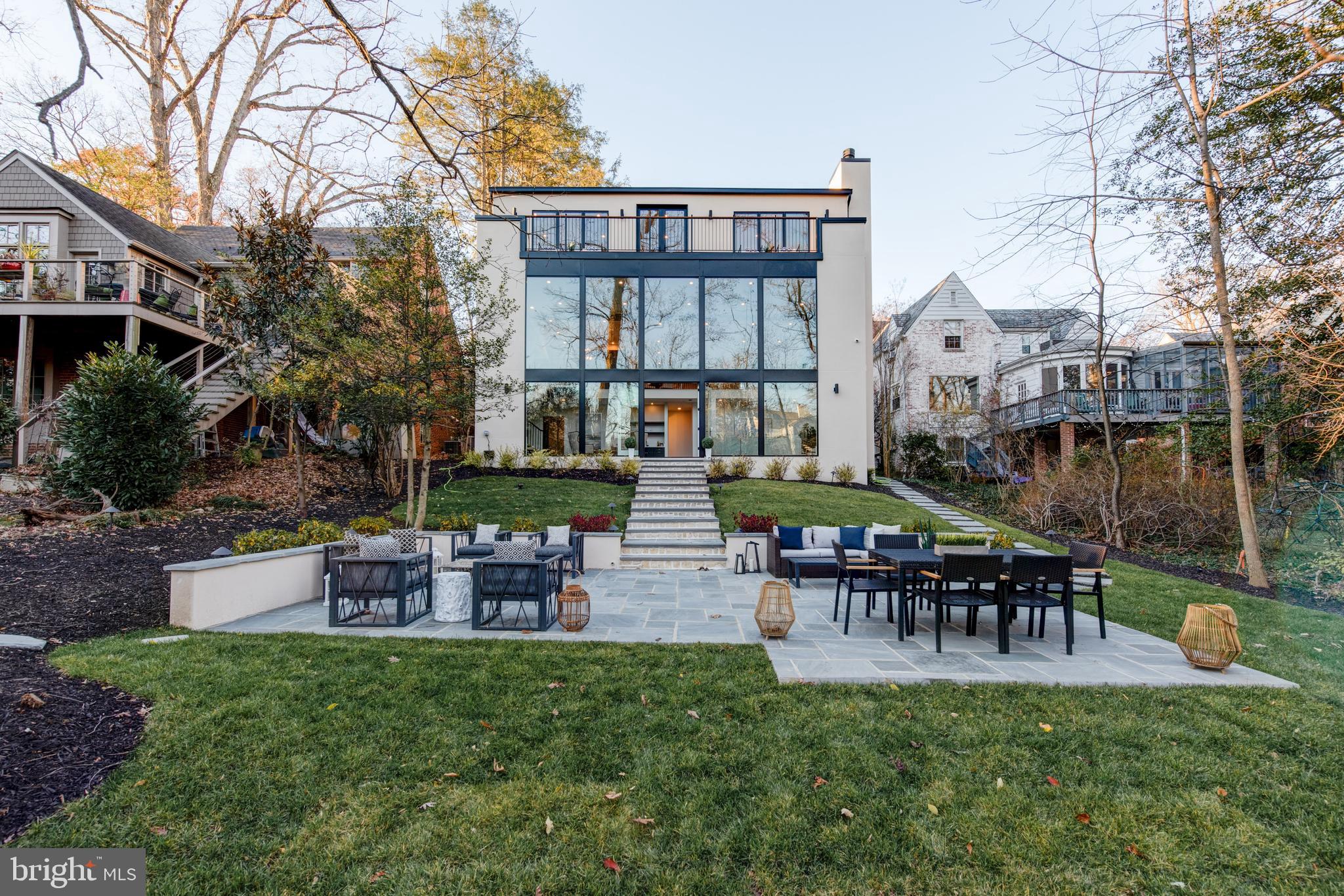 BARNABY WOODS - Residential