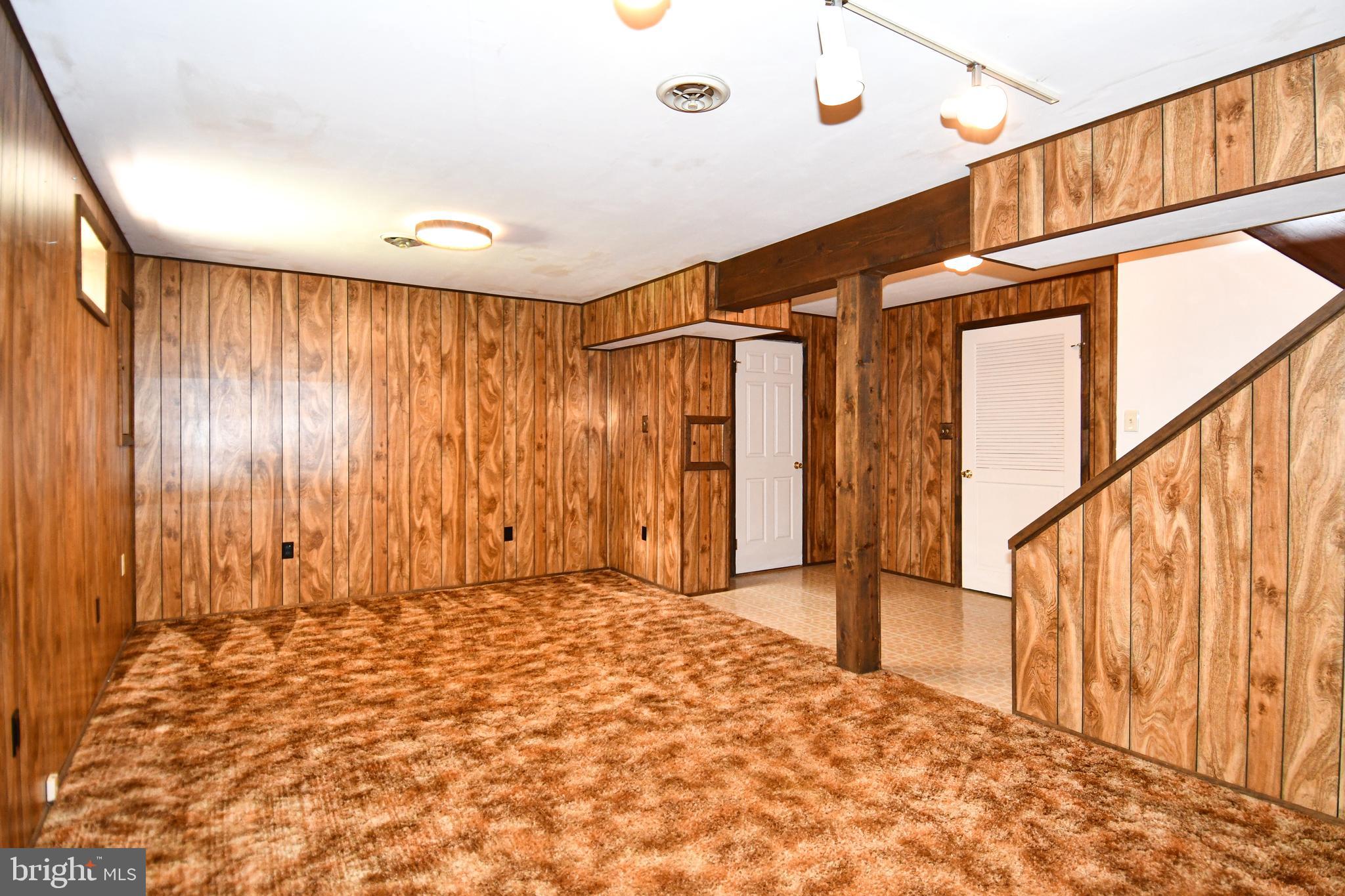 BURKE VILLAGE - Residential