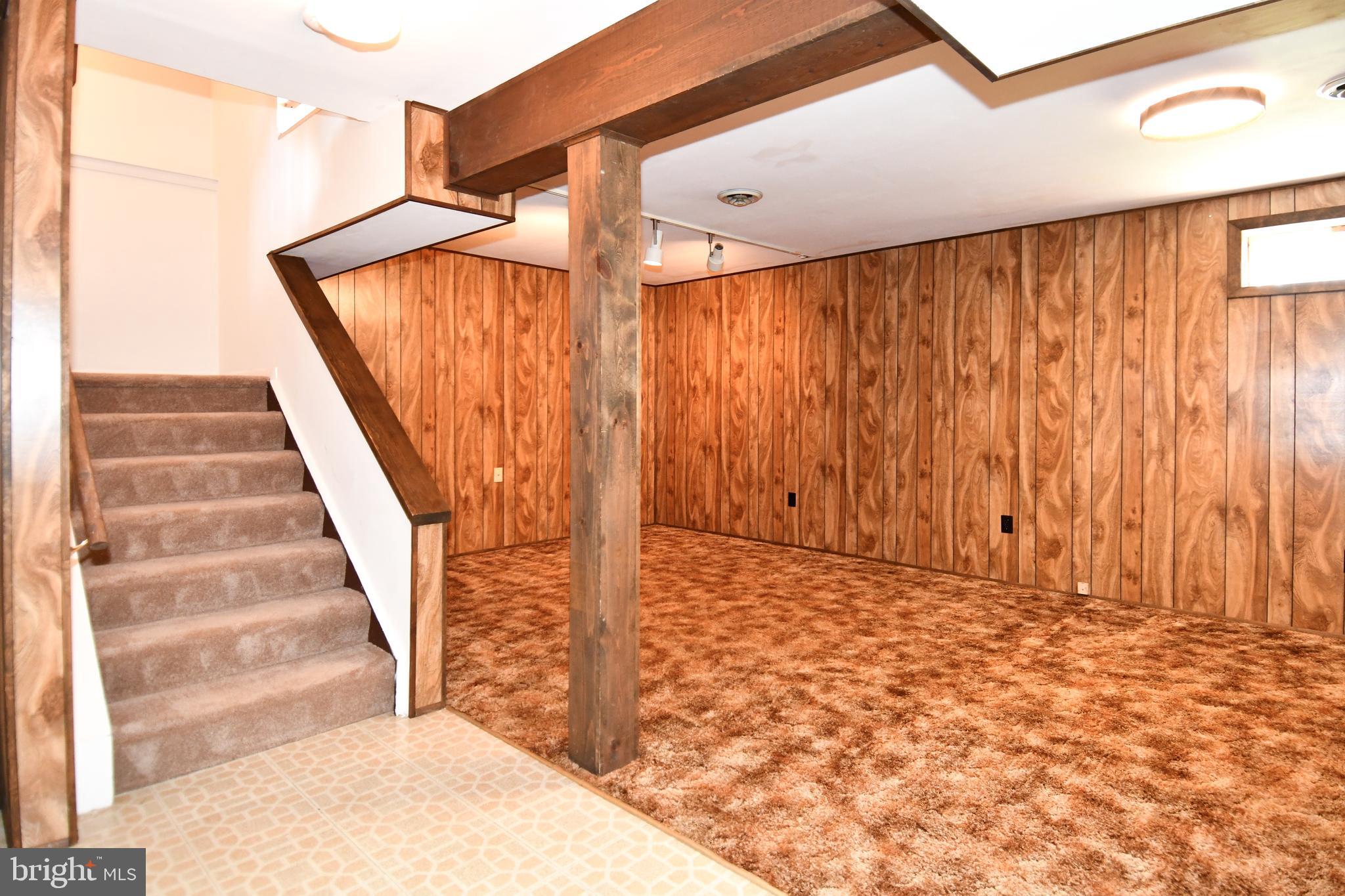 BURKE VILLAGE - Residential