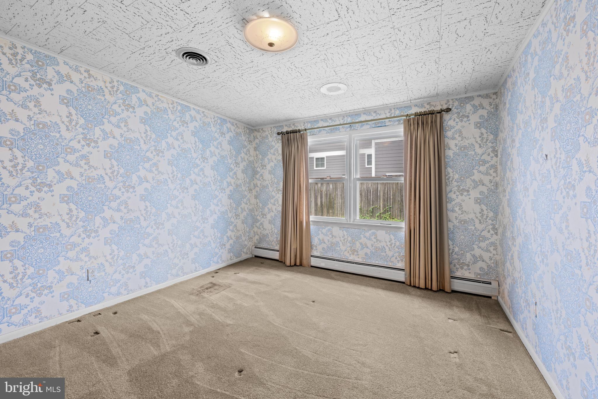 KENSINGTON ESTATES - Residential