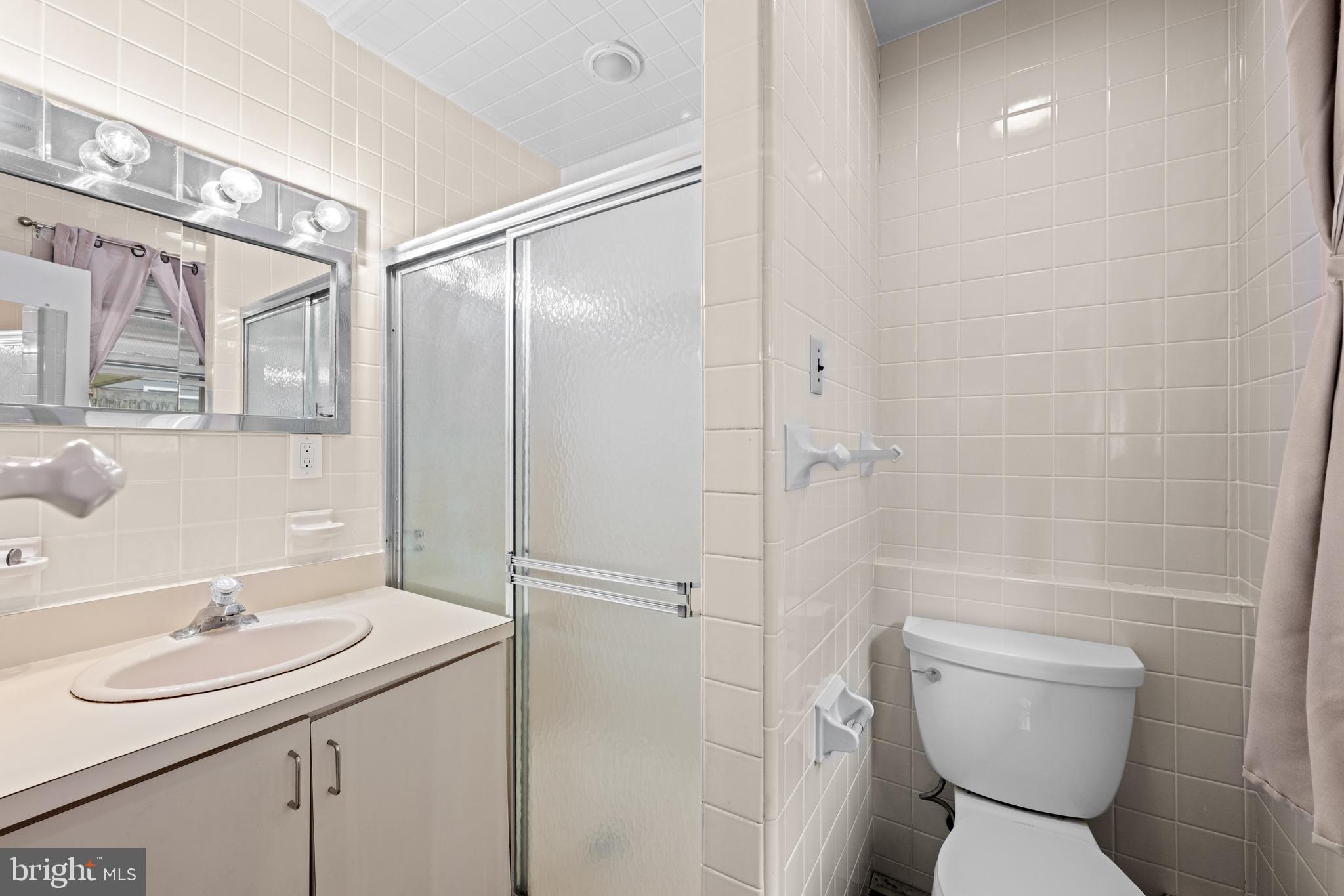 KENSINGTON ESTATES - Residential