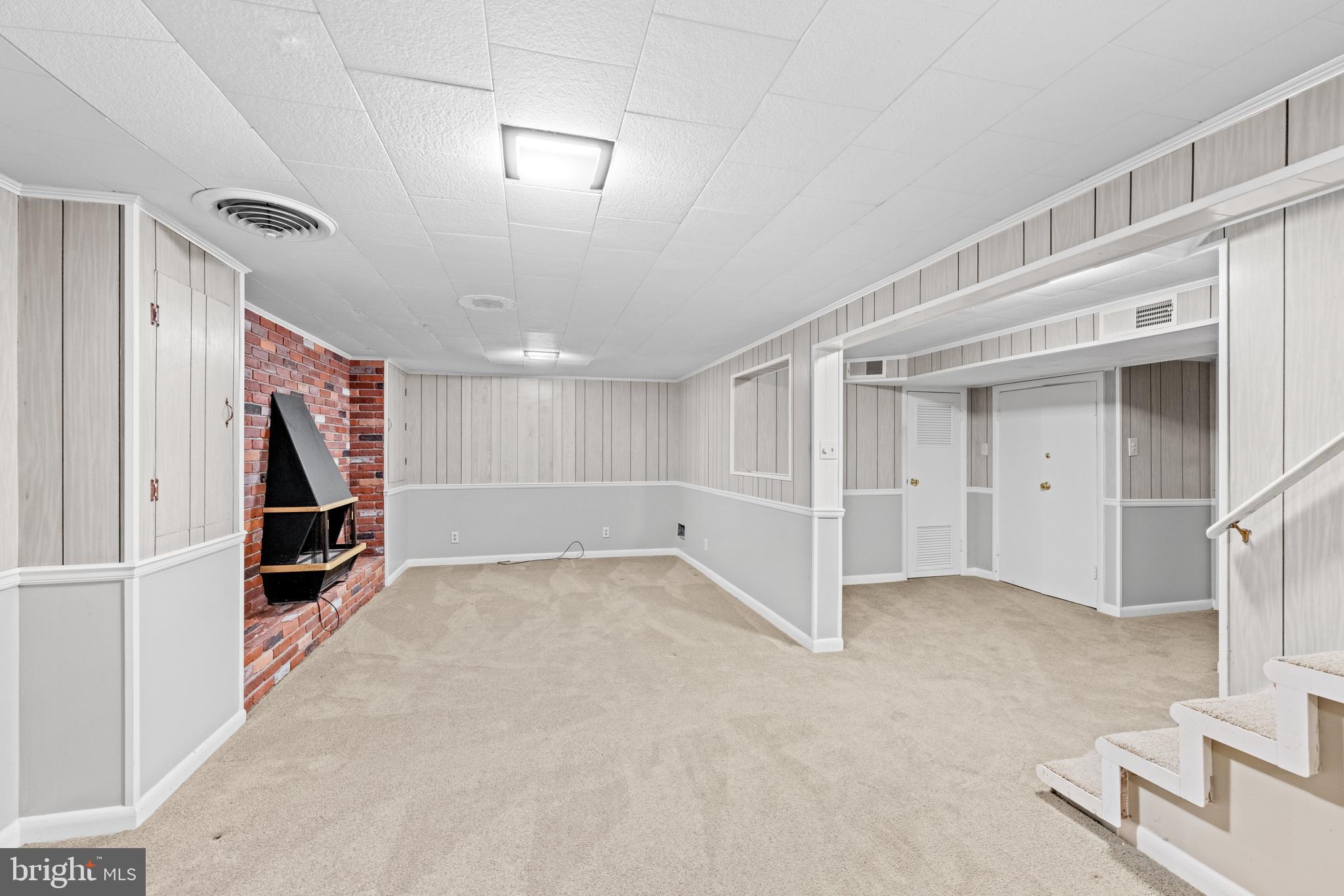 KENSINGTON ESTATES - Residential