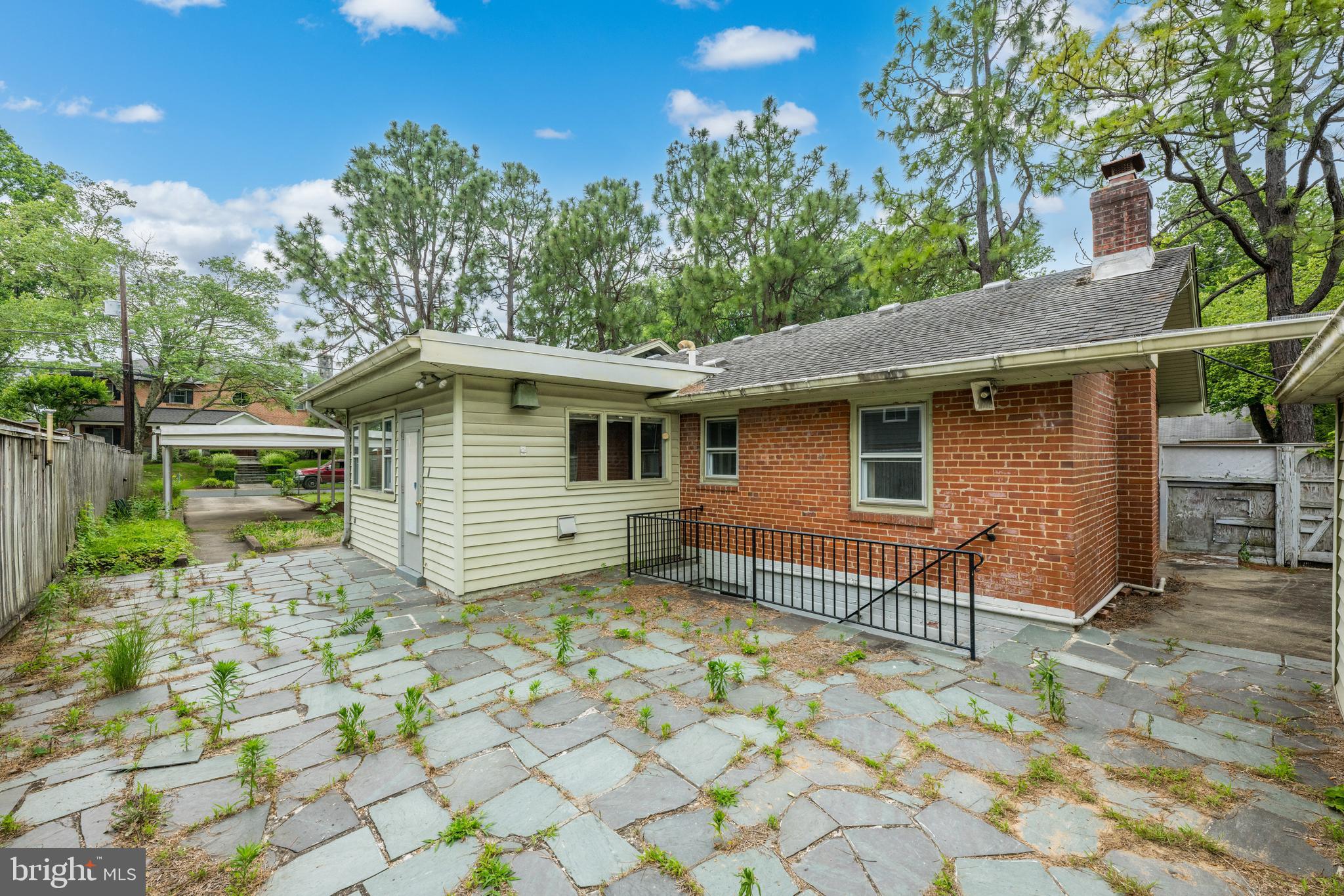 KENSINGTON ESTATES - Residential