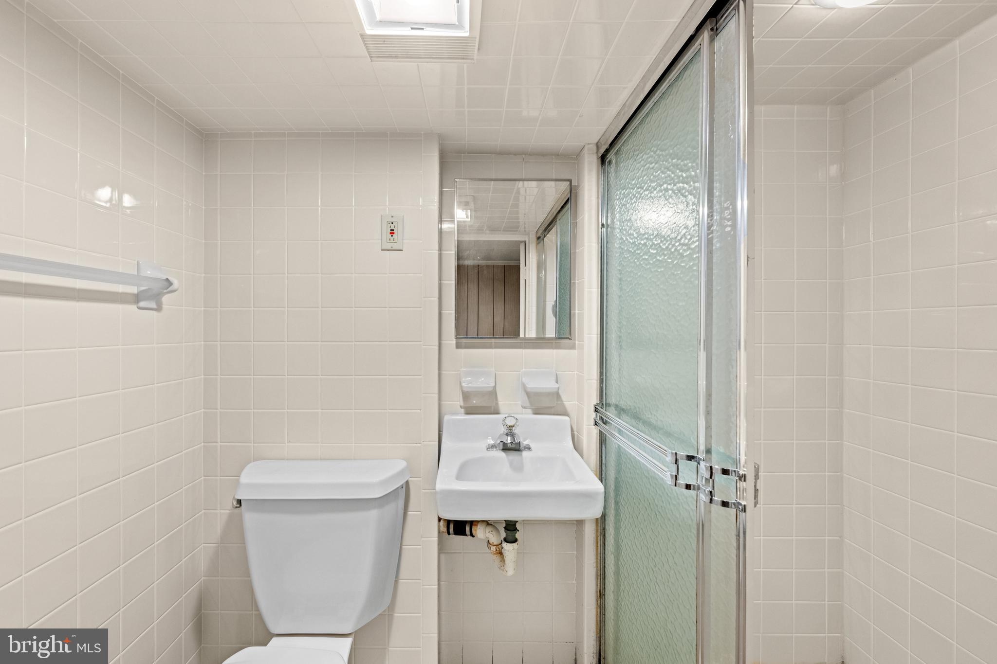 KENSINGTON ESTATES - Residential