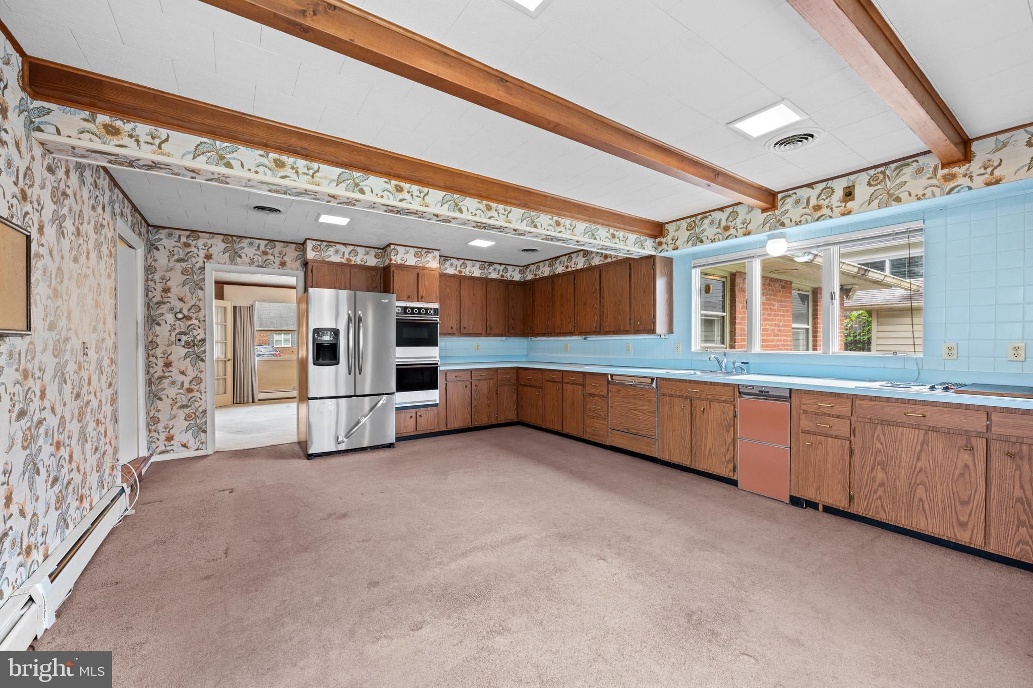 KENSINGTON ESTATES - Residential