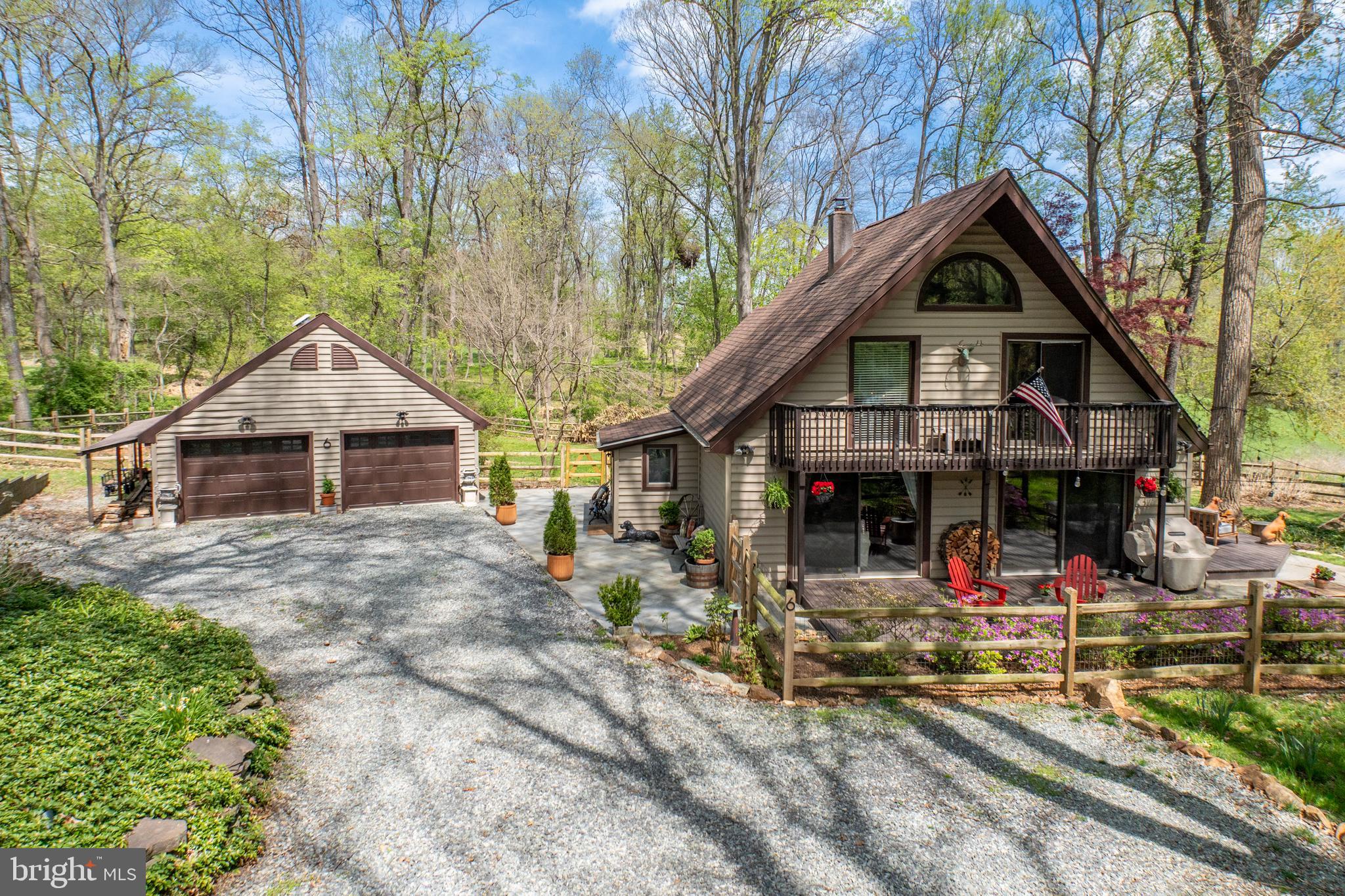 6 WHITE CLAY LANE