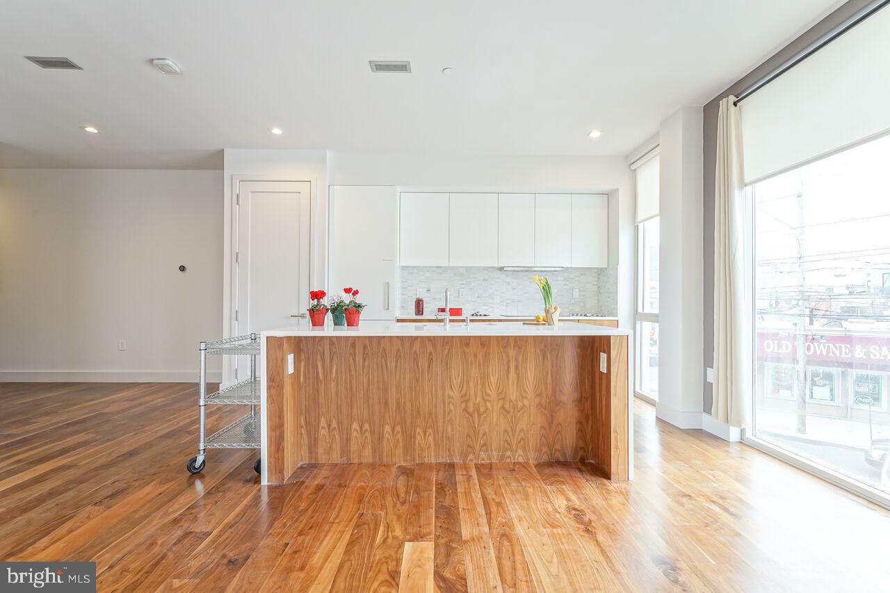 621 S 24TH STREET 23 206