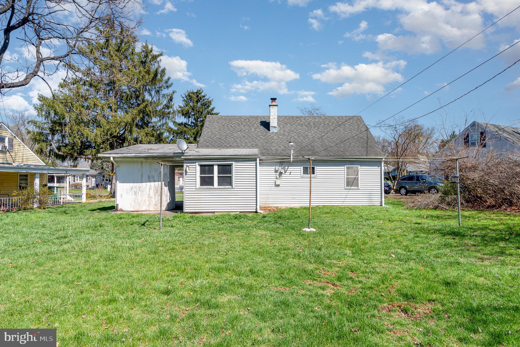 DELBROOK MANOR - Residential