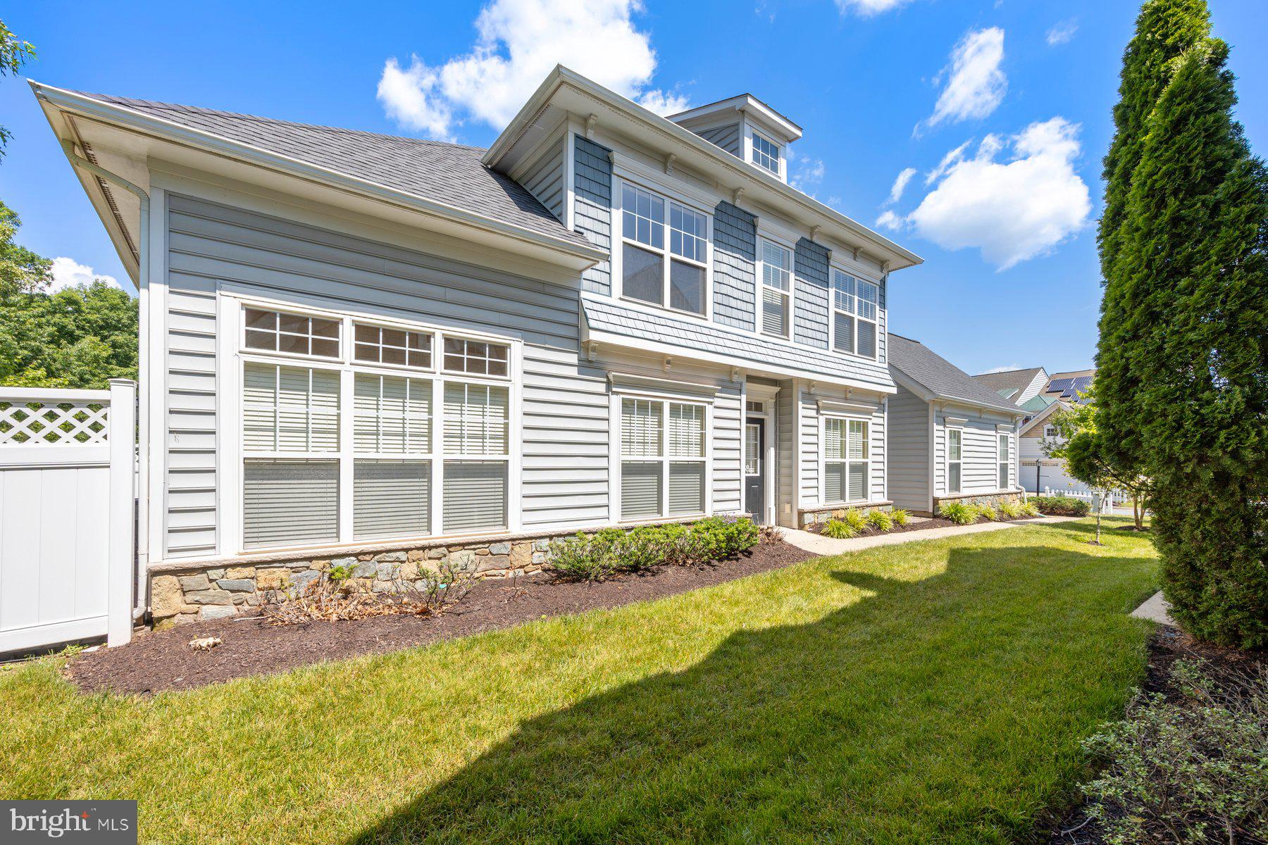 PINES OF LAUREL-PLAT 13- - Residential