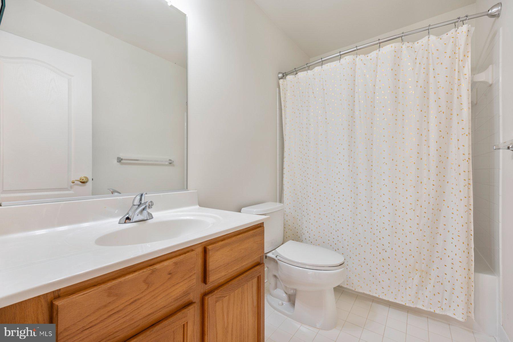 PINES OF LAUREL-PLAT 13- - Residential