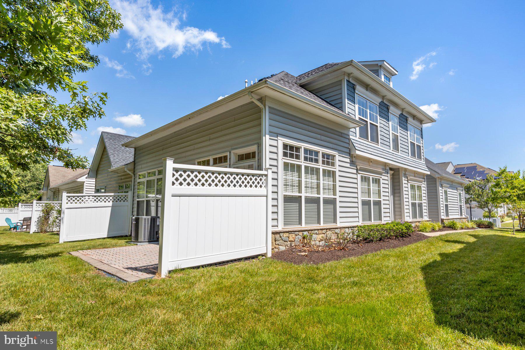 PINES OF LAUREL-PLAT 13- - Residential