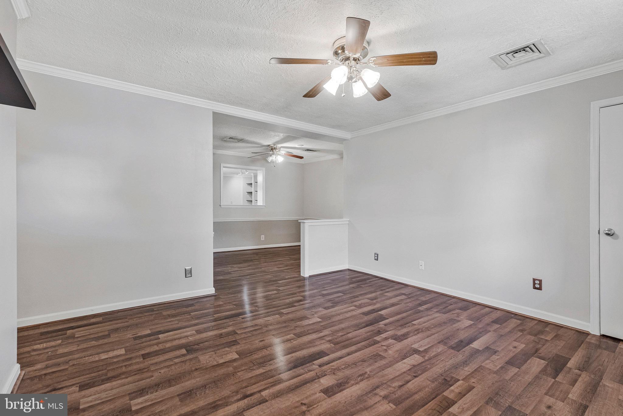 202 N FIR COURT