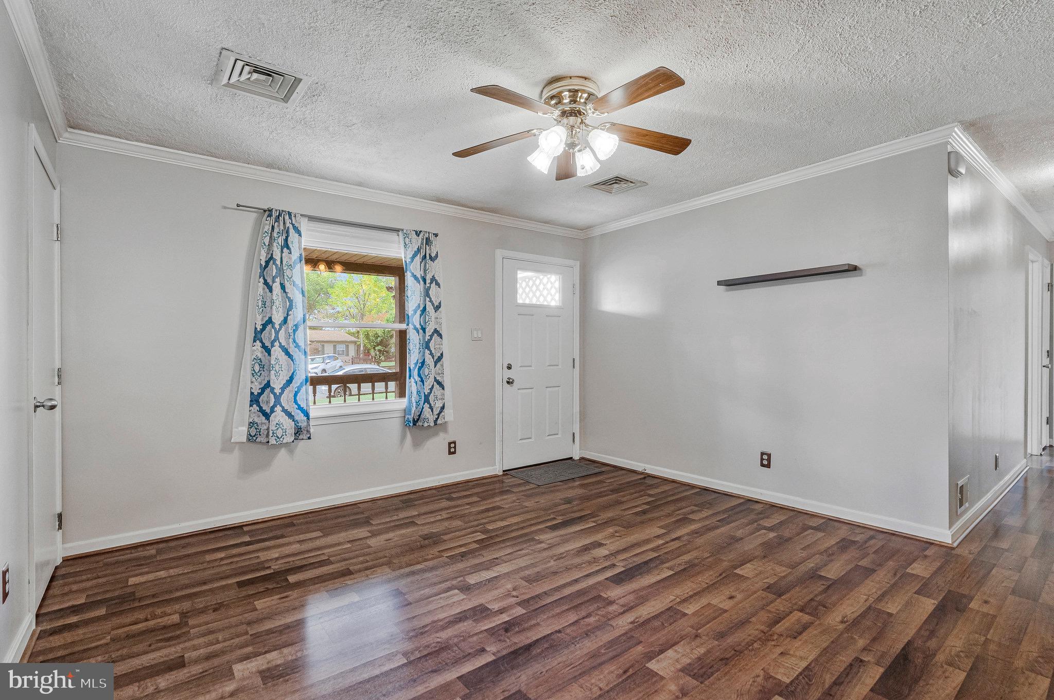 202 N FIR COURT
