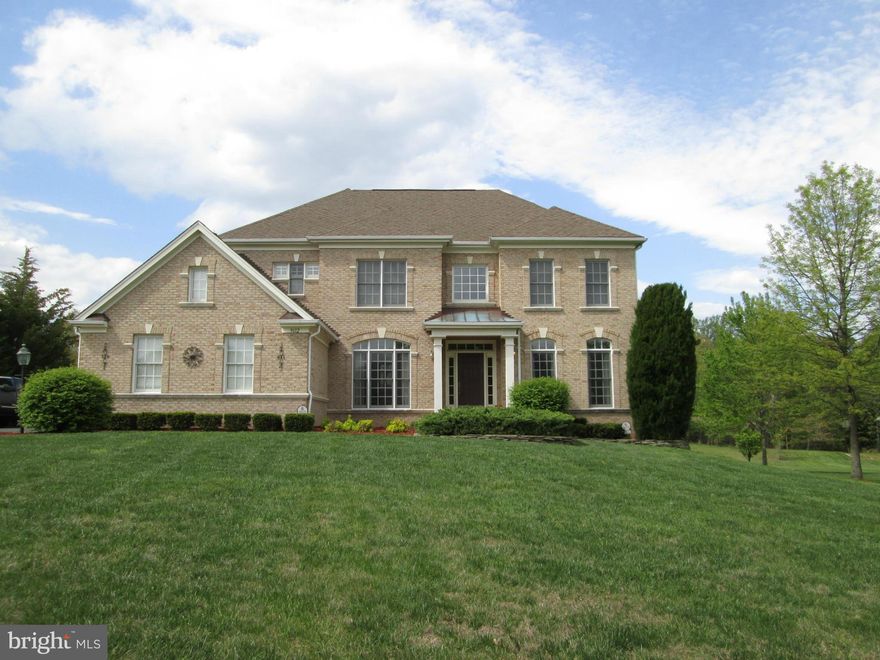 Price has been slashed to $950K!!! Owner wants it sold before 7 July!!! You might think at this price, the home is distressed but, it's not, it's a beautiful home in a great community & location, easy access for commuting via VRE, Fairfax County Pkwy, Rt 123, I-95..  Huge open floor plan home,  1ac. at a fantastic rock-bottom price!!!  Wonderful Carriage House/Shed. Don't miss it!!!