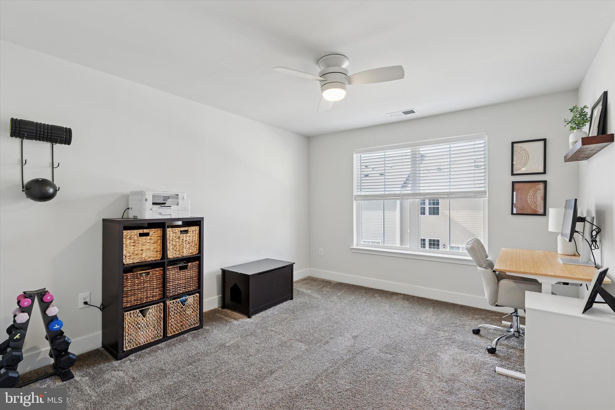 STEELPOINTE - Residential