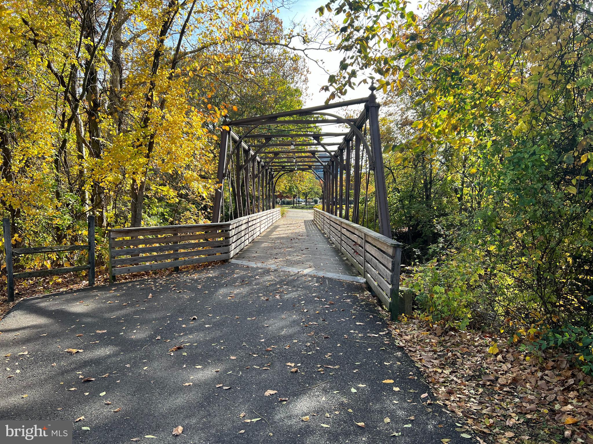 STEELPOINTE - Residential