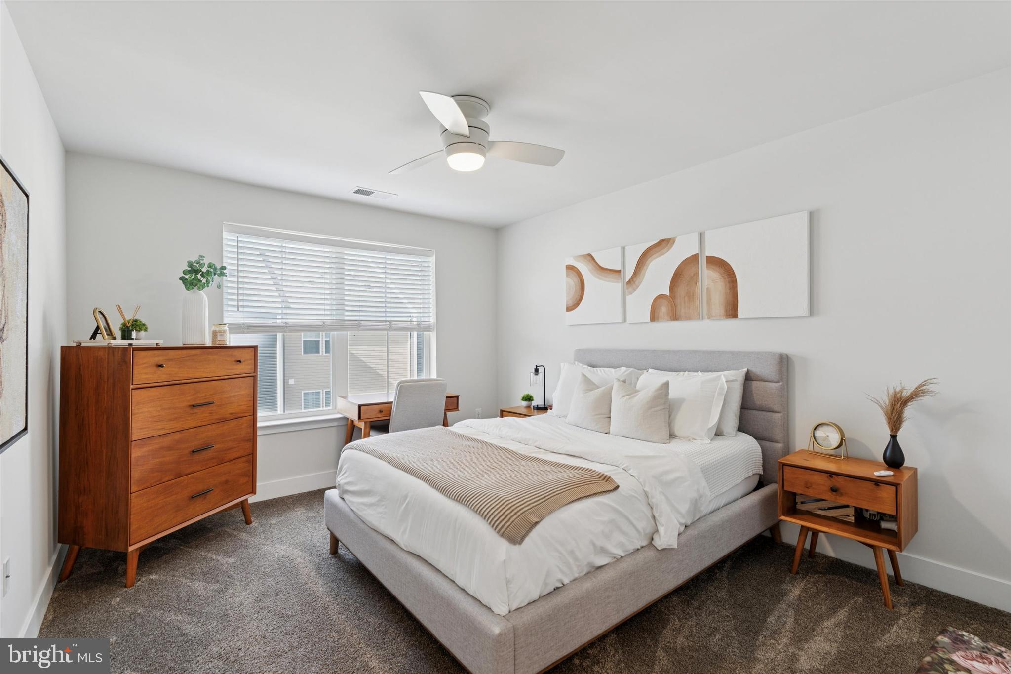 STEELPOINTE - Residential