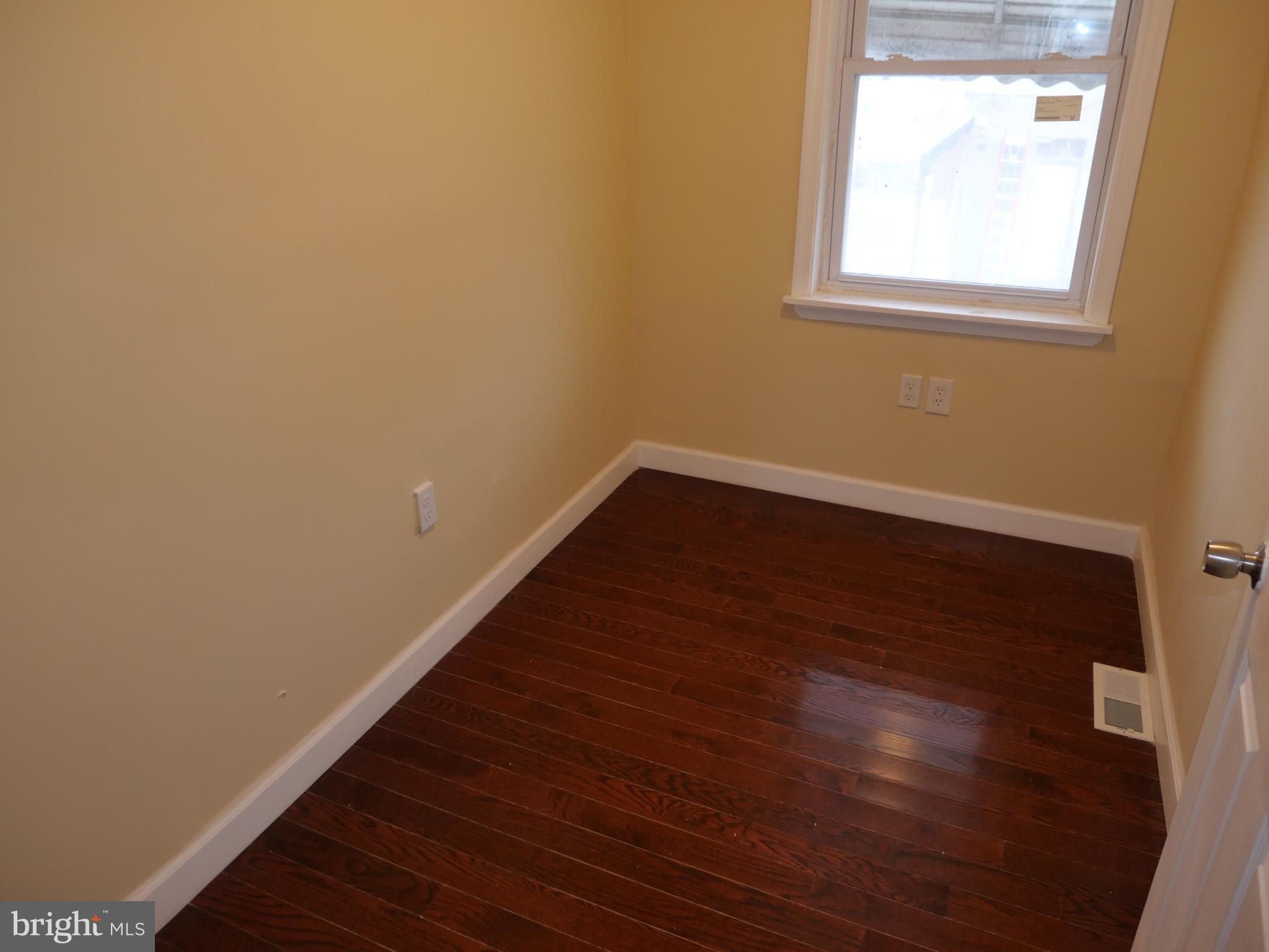 PHILADELPHIA (SOUTHWEST) - Residential