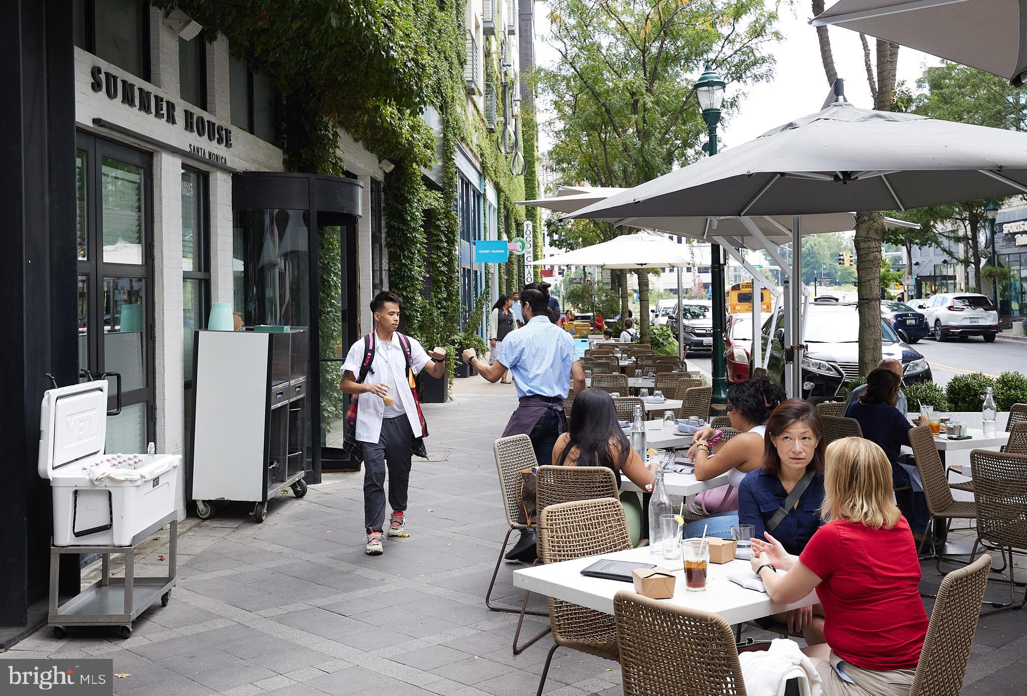 GALLERY AT WHITE FLINT - Residential