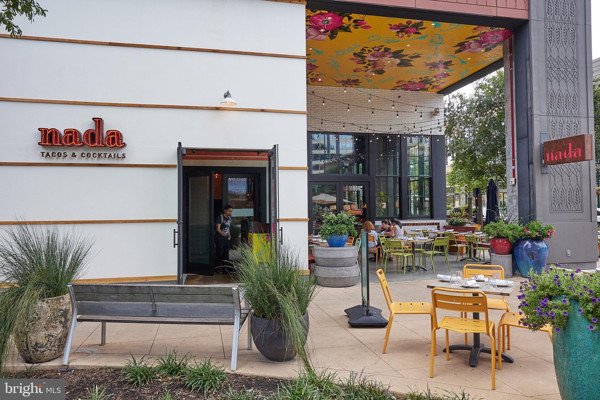 GALLERY AT WHITE FLINT - Residential