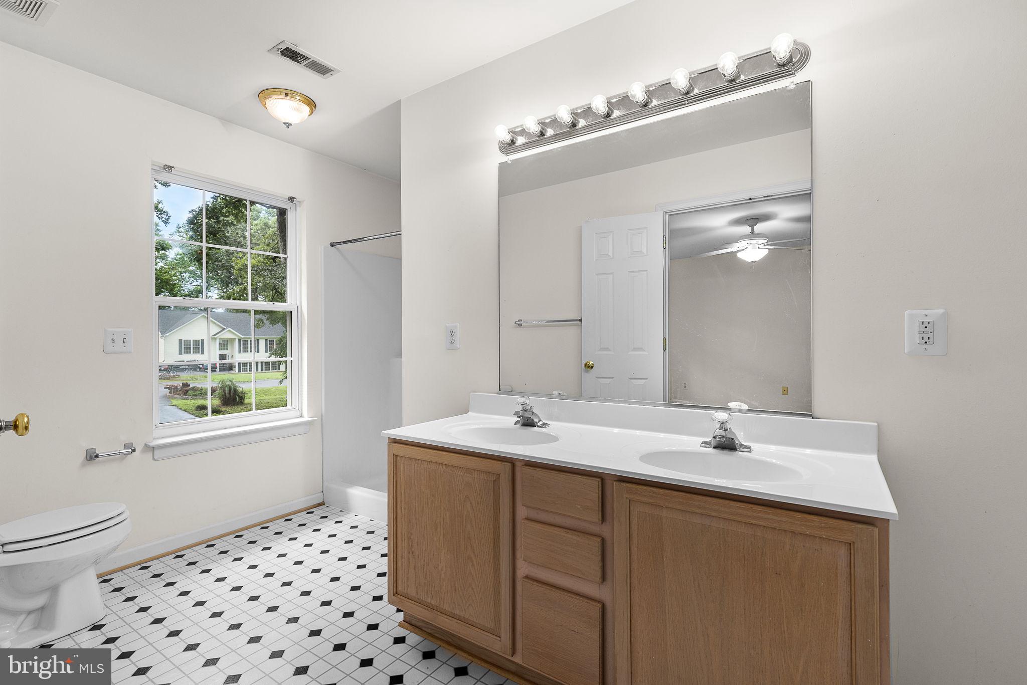 WILDERNESS SHORES - Residential