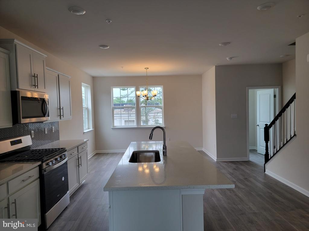 WOODYARD STATION - Residential Lease