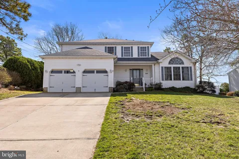 203 Riptide Avenue, Manahawkin, NJ MLS: NJOC2033302
