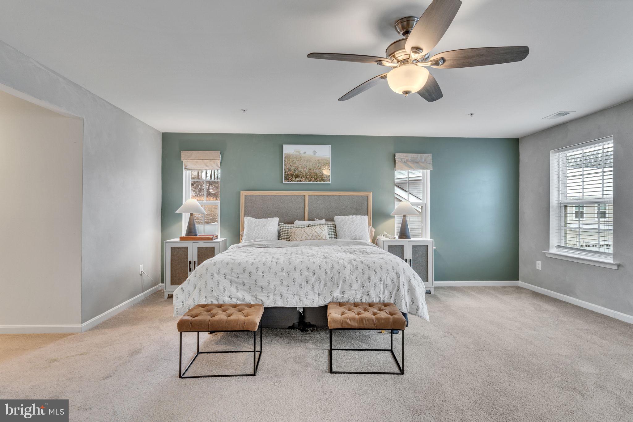 WINDSOR MANOR - Residential