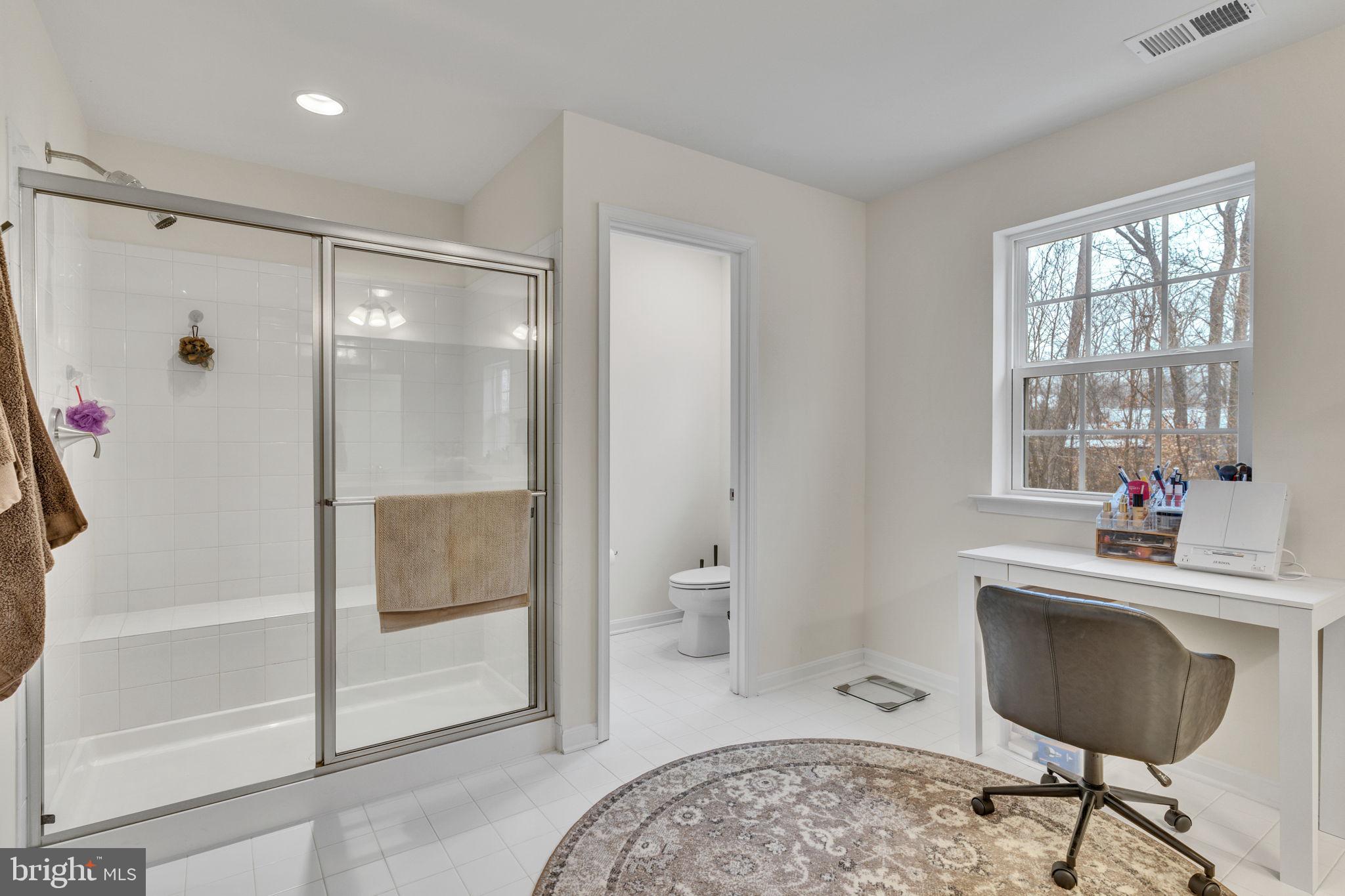 WINDSOR MANOR - Residential