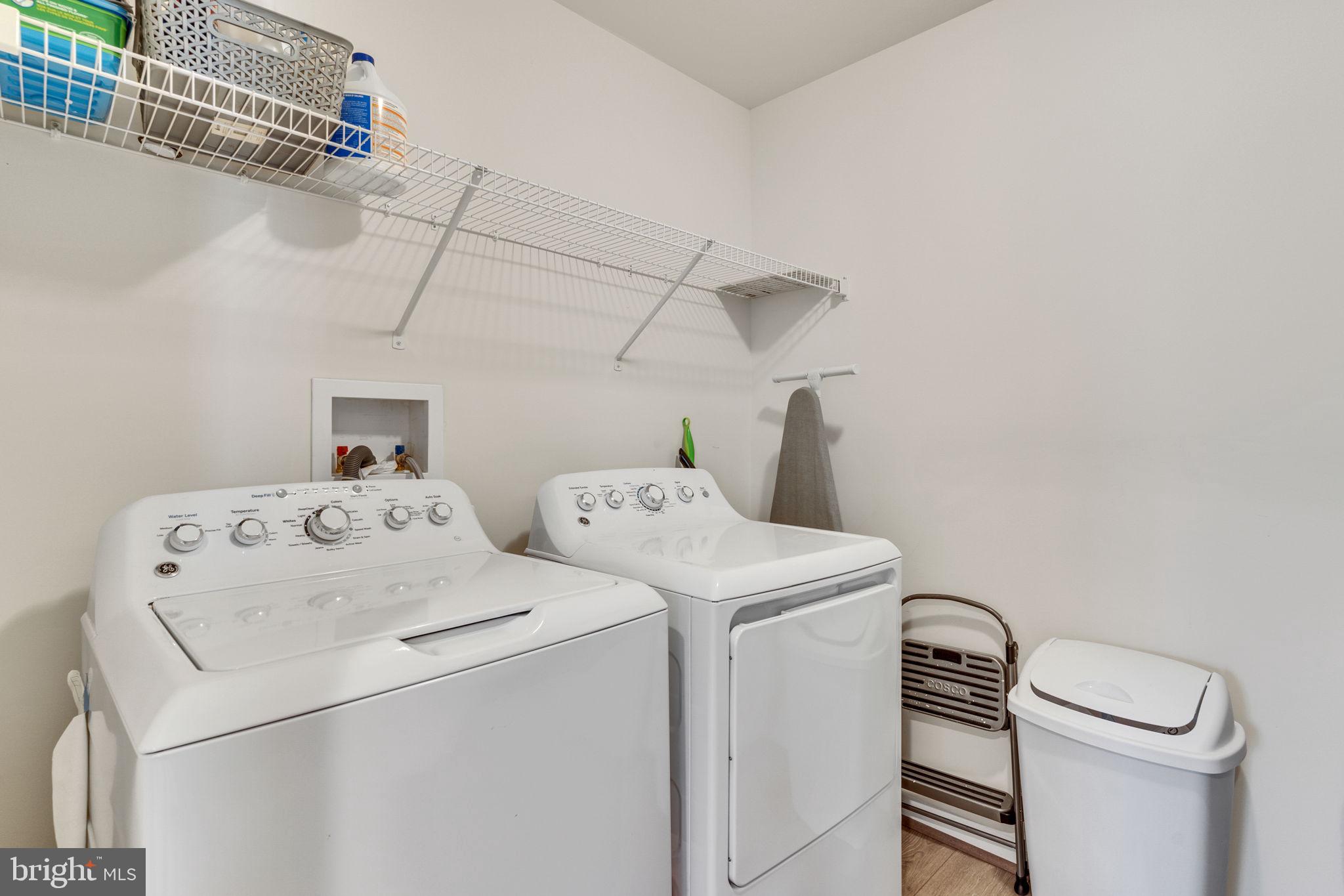 WINDSOR MANOR - Residential