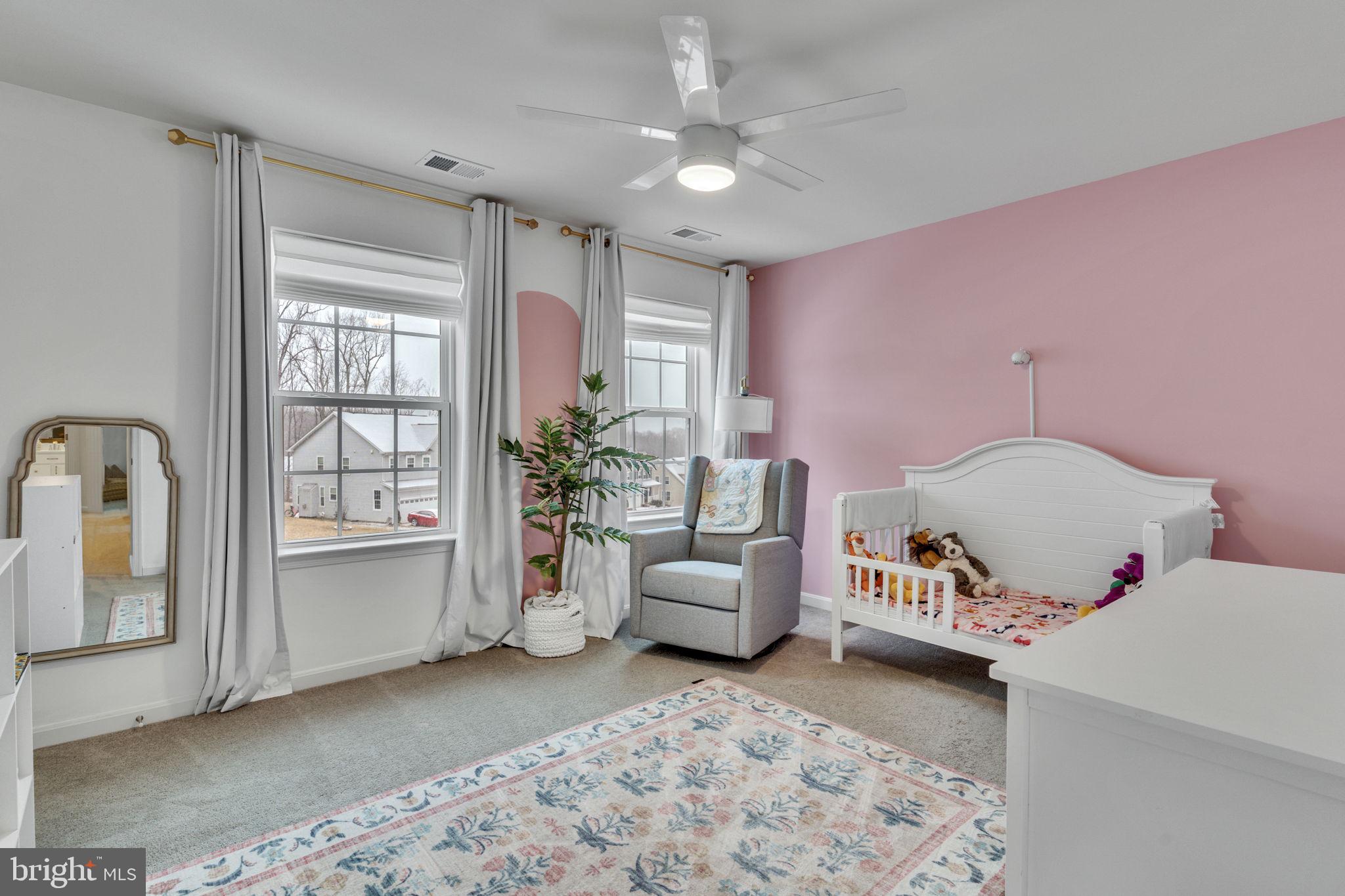 WINDSOR MANOR - Residential