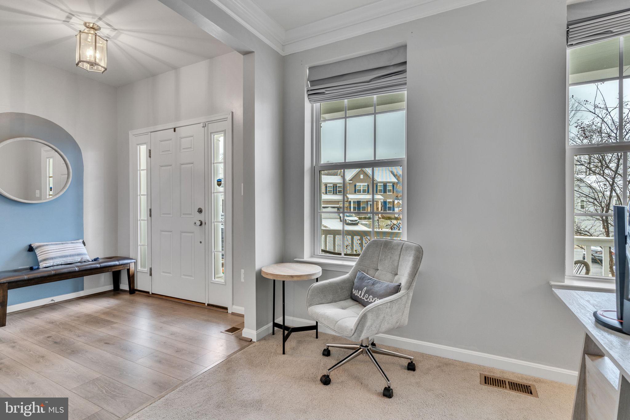 WINDSOR MANOR - Residential