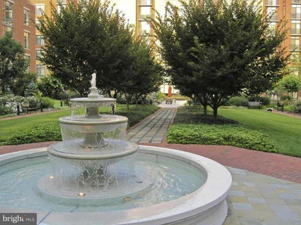 CONDOS AT CARLYLE SQUARE - Residential Lease