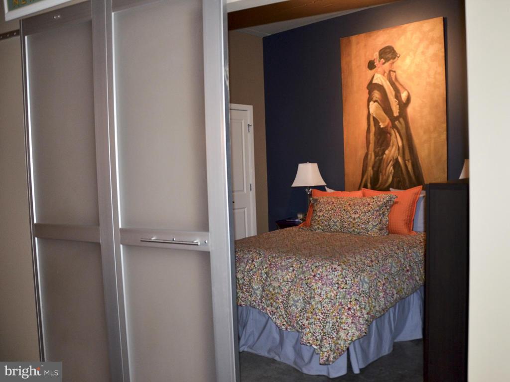 CONDOS AT CARLYLE SQUARE - Residential Lease