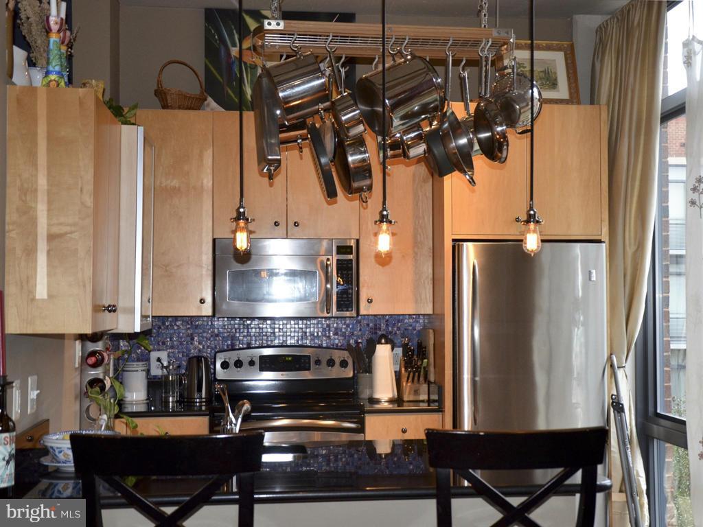 CONDOS AT CARLYLE SQUARE - Residential Lease