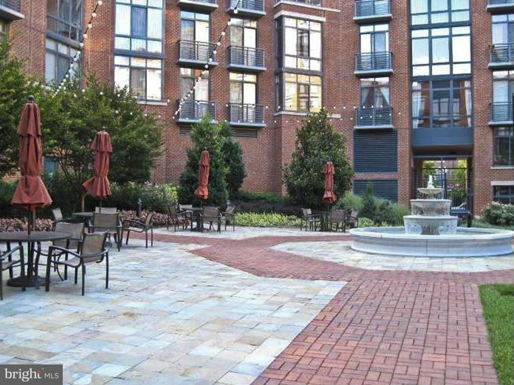 CONDOS AT CARLYLE SQUARE - Residential Lease