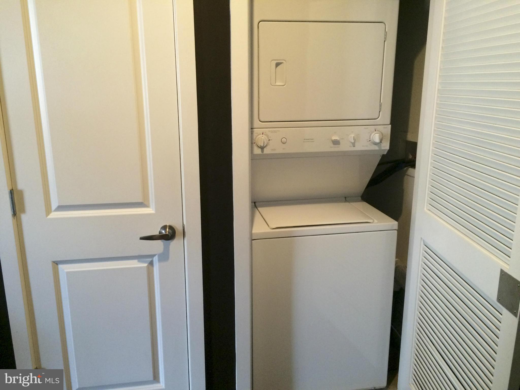 CONDOS AT CARLYLE SQUARE - Residential Lease