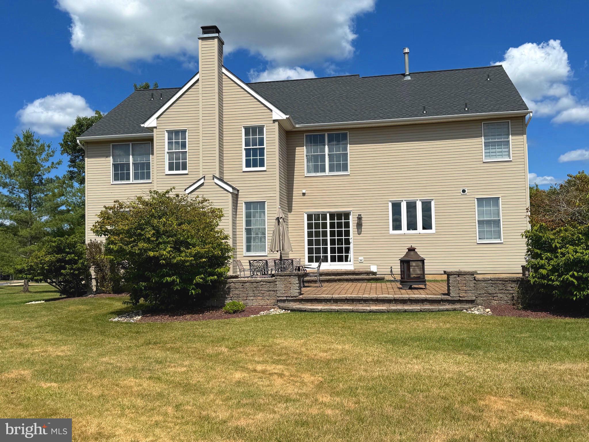 5 DORCHESTER LANE