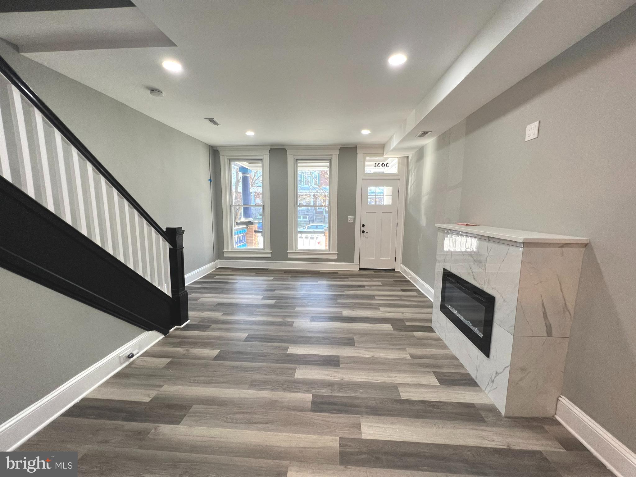 CHARLES VILLAGE - Residential Lease